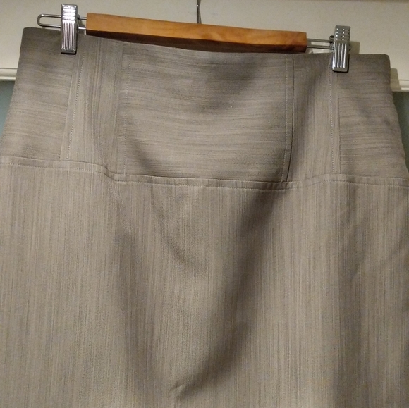 Jacqueline Conoir size 10 grey skirt suit - Picture 2 of 15